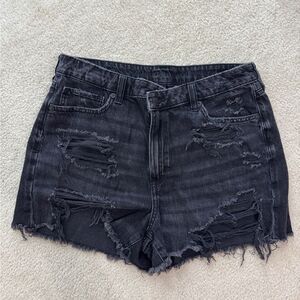 Women’s American Eagle Distressed High Waisted Black Denim Shorts Sz 10